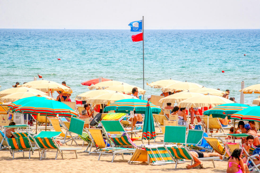 Modrá vlajka na pláži Ginosa di Marina