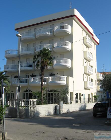 Hotel Eva Alba Adriatica