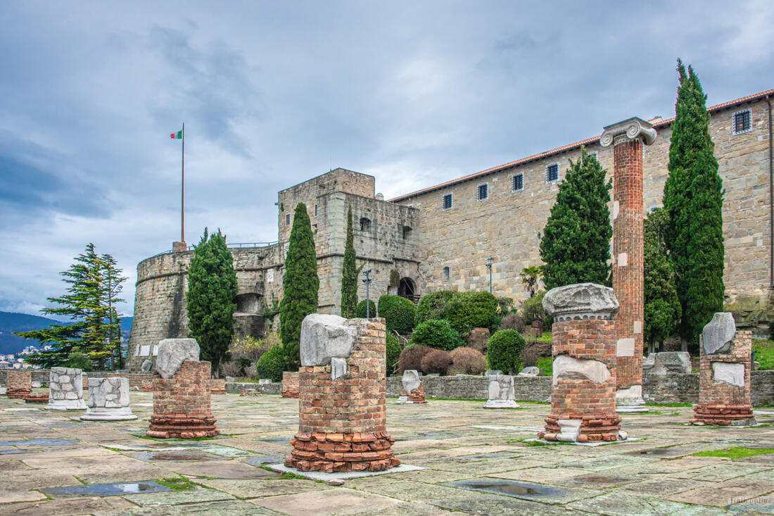Замок Сан-Джусто и археологические находки, Триест