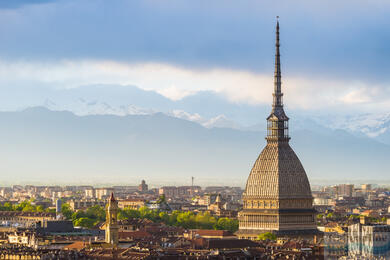 Mole Antonelliana: simbolo di Torino e porta d'accesso al mondo del cinema