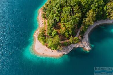 La bellezza incontaminata del Lago di Ledro