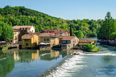 Borghetto sul Mincio: Un villaggio da favola con mulini