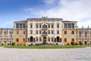 Villa Contarini: A barokk építészet gyöngyszeme