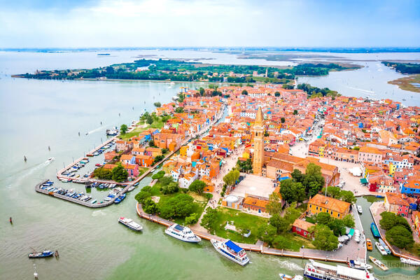 Burano: Die Insel der Farben und der Klöppelkunst