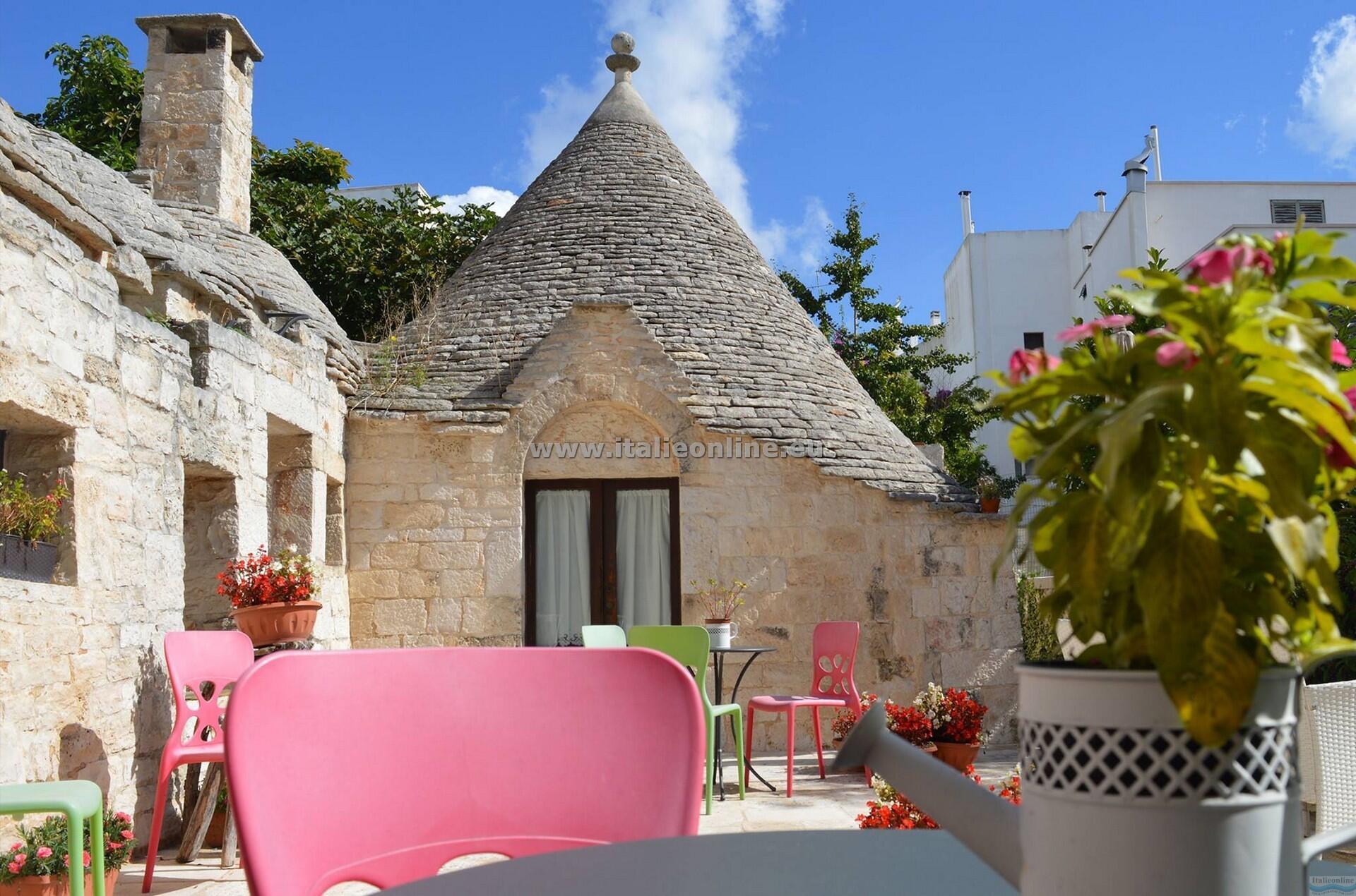 Giardino dei Trulli Alberobello Италия - ItalieOnline