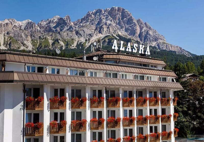 Hotel Alaska