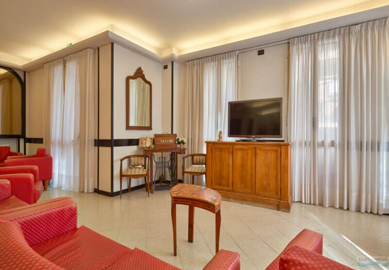 Hotel Careni Villa Italia